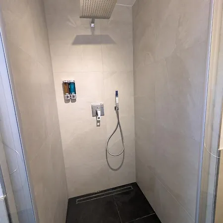 Place Direkt Am Karlsplatz - Stachus 70 Qm Mit 2 Schlafzimmer Mila Lägenhet