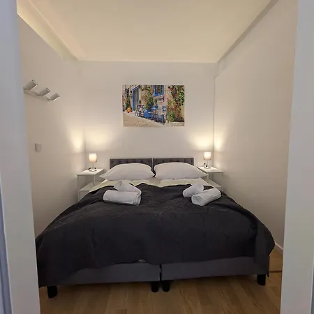 Place Direkt Am Karlsplatz - Stachus 70 Qm Mit 2 Schlafzimmer Mila