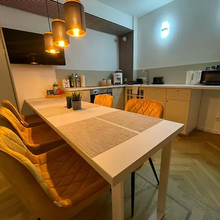 Place Direkt Am Karlsplatz - Stachus 70 Qm Mit 2 Schlafzimmer Mila München