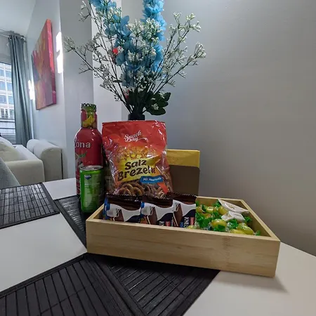 Place Direkt Am Karlsplatz - Stachus 70 Qm Mit 2 Schlafzimmer Mila Διαμέρισμα