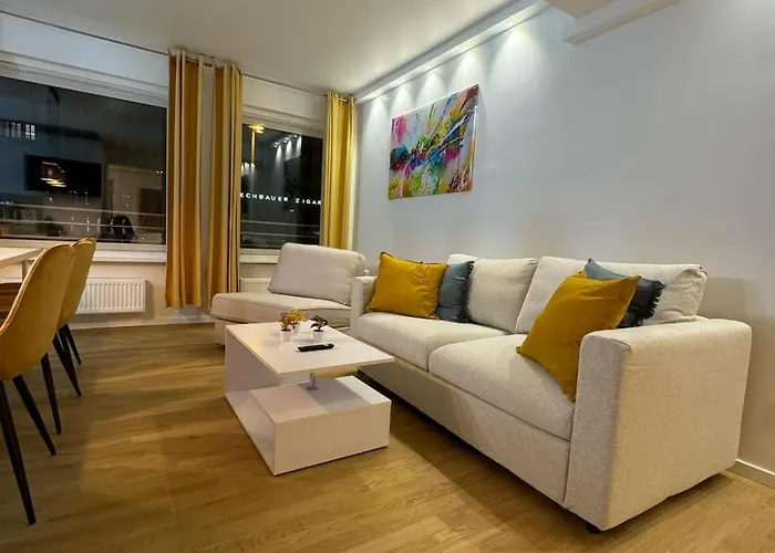 Place Direkt Am Karlsplatz - Stachus 70 Qm Mit 2 Schlafzimmer Mila Munique