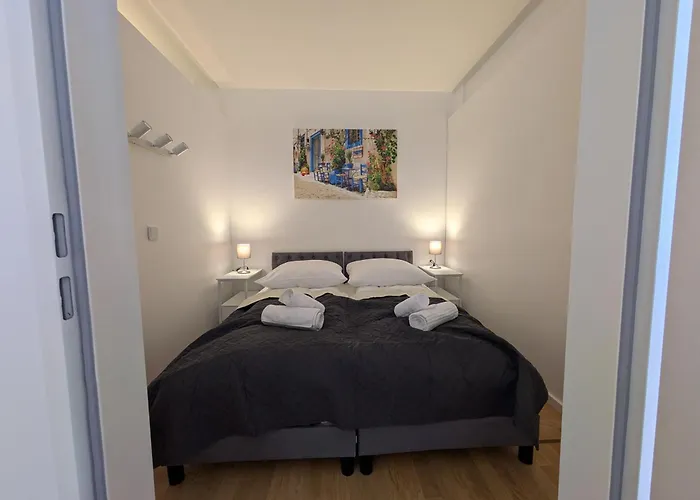 Place Direkt Am Karlsplatz - Stachus 70 Qm Mit 2 Schlafzimmer Mila