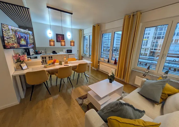 Place Direkt Am Karlsplatz - Stachus 70 Qm Mit 2 Schlafzimmer Mila Munique