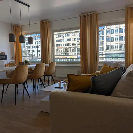 Direkt Am Karlsplatz - Stachus 70 Qm Mit 2 Schlafzimmer Mila Munich